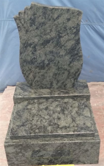 Olive Green 15 14,000czk