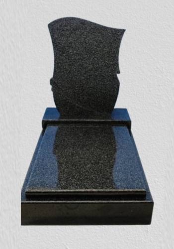 Urnový pomník 70 × 100 cm – Regal Black 36/06