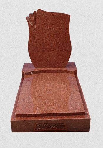 Urnový pomník 70 × 100 cm – Rubby Red 15/04