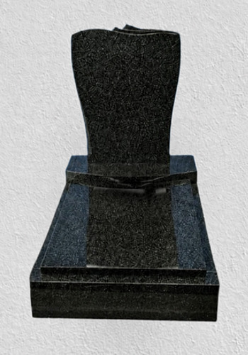Urnový pomník 70 × 100 cm – Regal Black 31/02