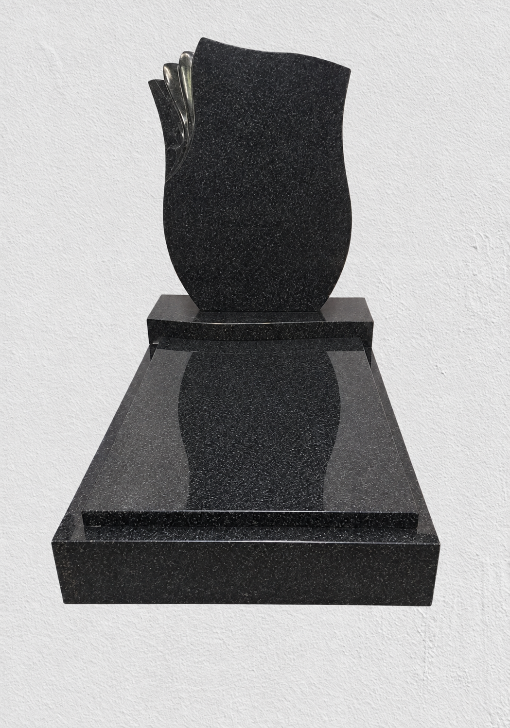 Urnový pomník 70 × 100 cm – Regal Black 15/01