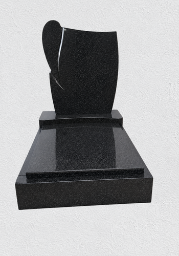 Urnový pomník 70 × 100 cm – Regal Black 26/03